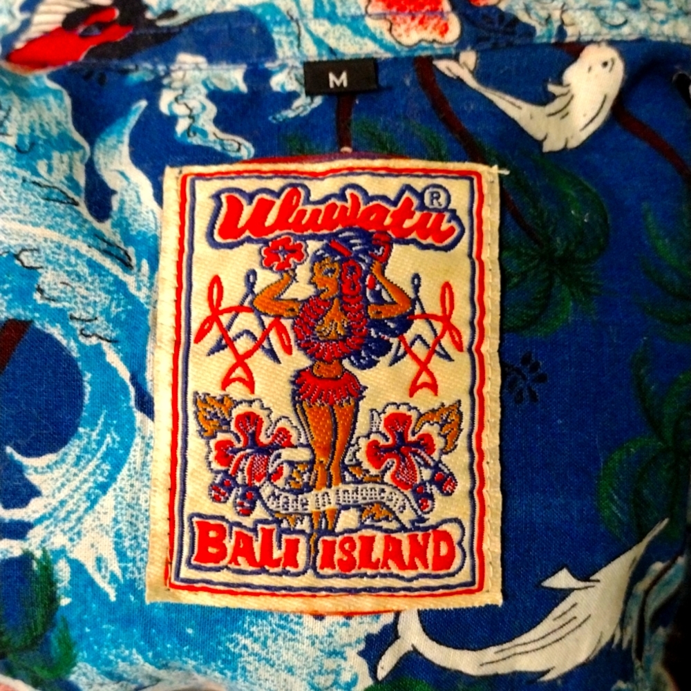 Men's Uluwatu Bali Island Medium Shirt